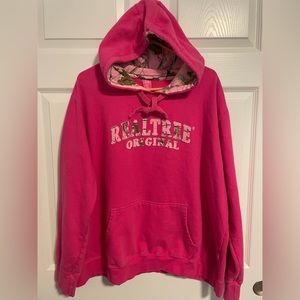 Women’s size 3XL Pink Real Tree Sweatshirt